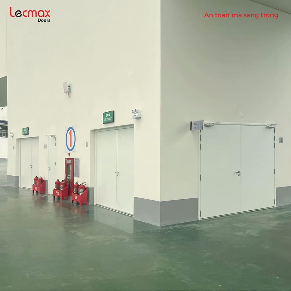 Cửa thép chống cháy EI60 tại dự án trung tâm hội chợ triển lãm quốc gia